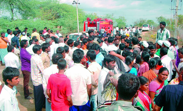 Worried locals gather outside the gas leak site (Photo: DC) Worried locals gather outside the gas leak site (Photo: DC)